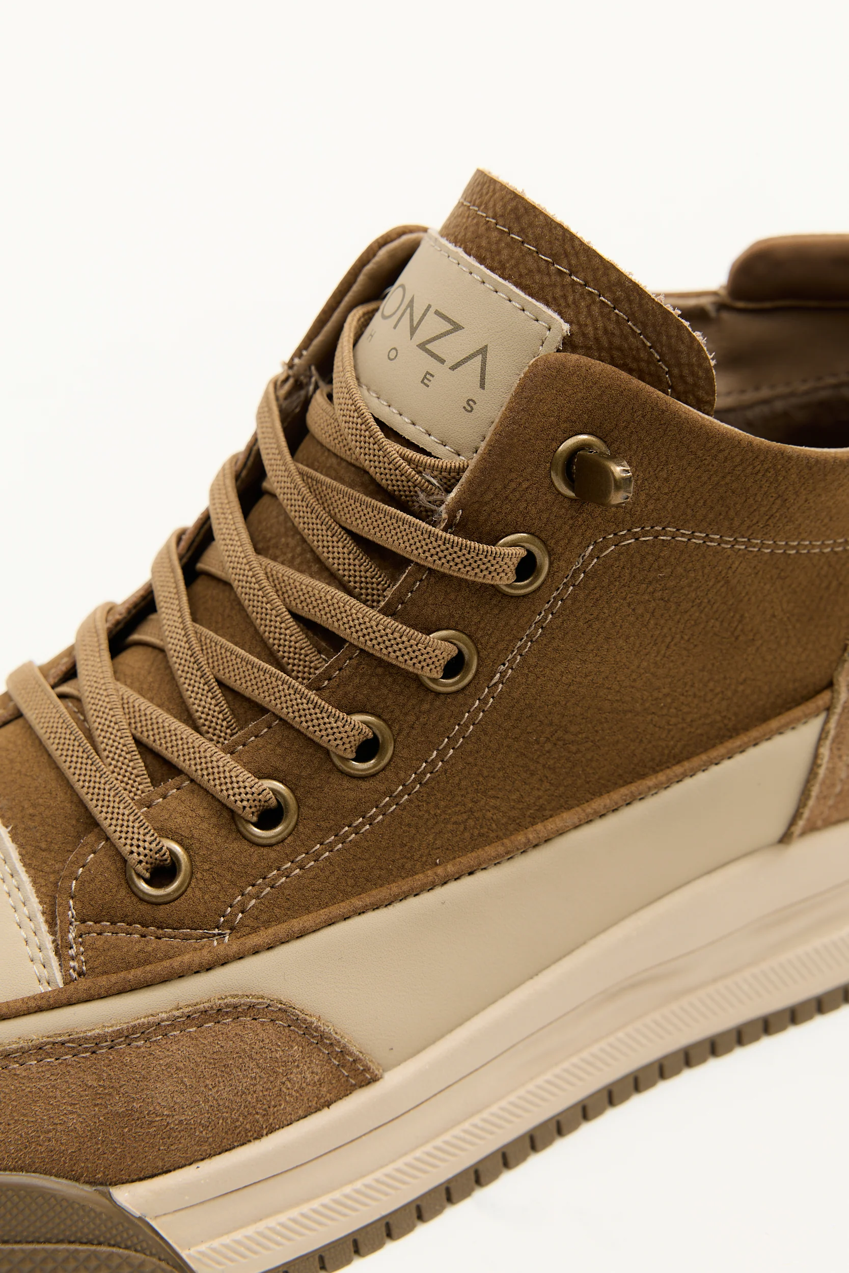 Bris Brown - Image 3