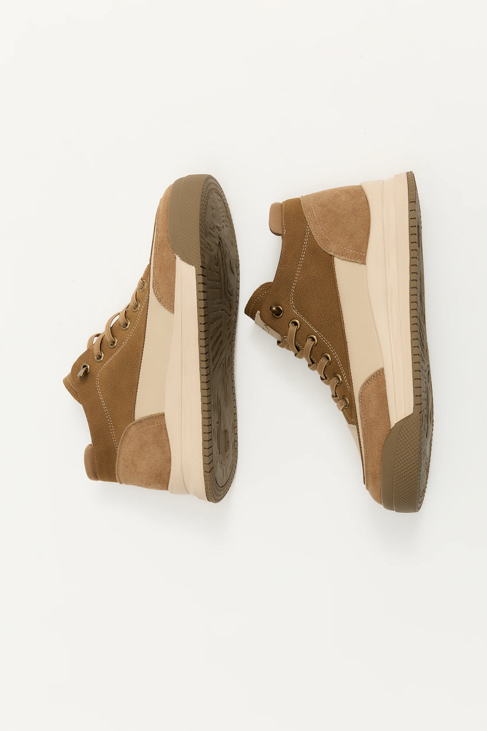 Bris Brown - Image 7
