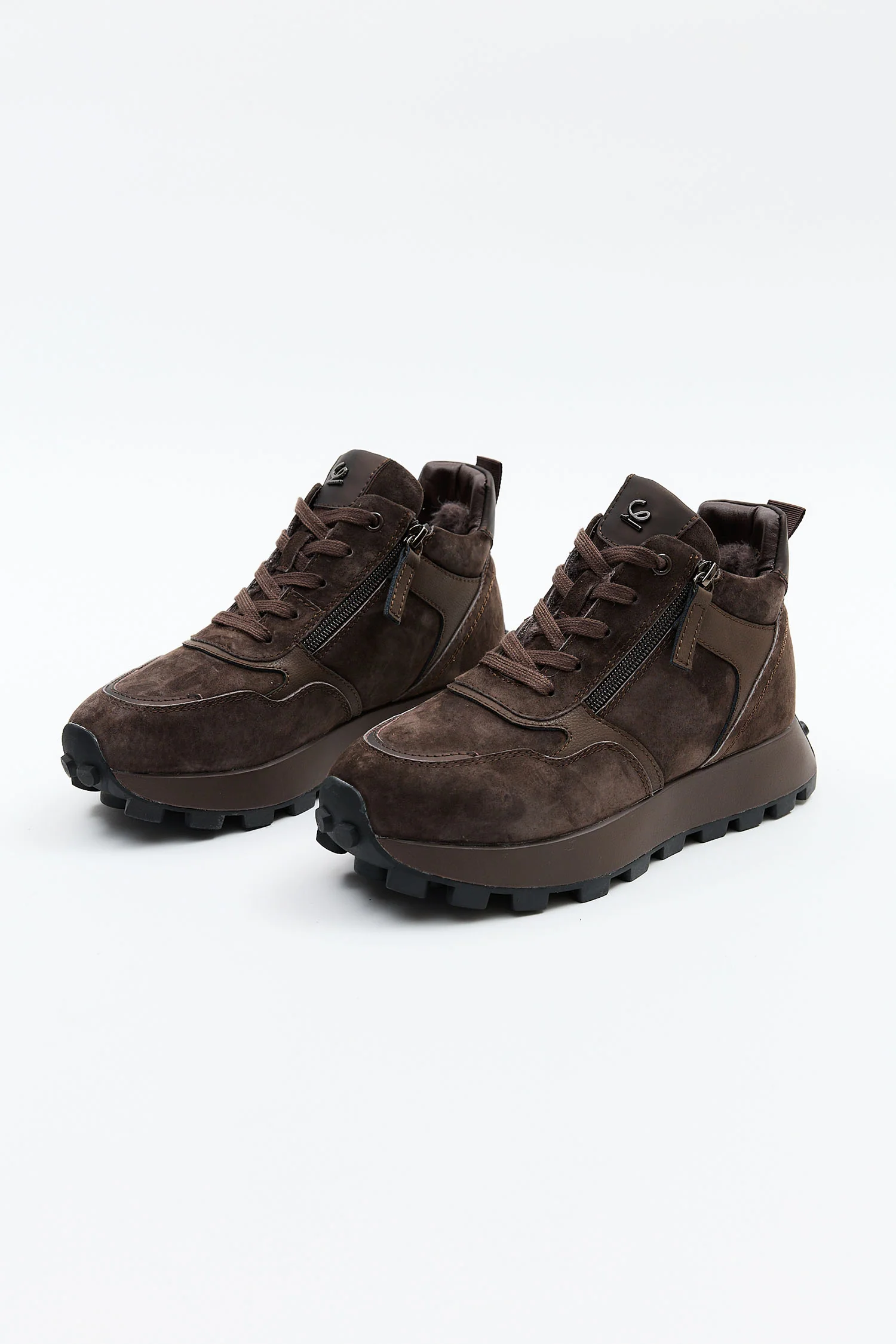 Brumelle Brown - Image 2