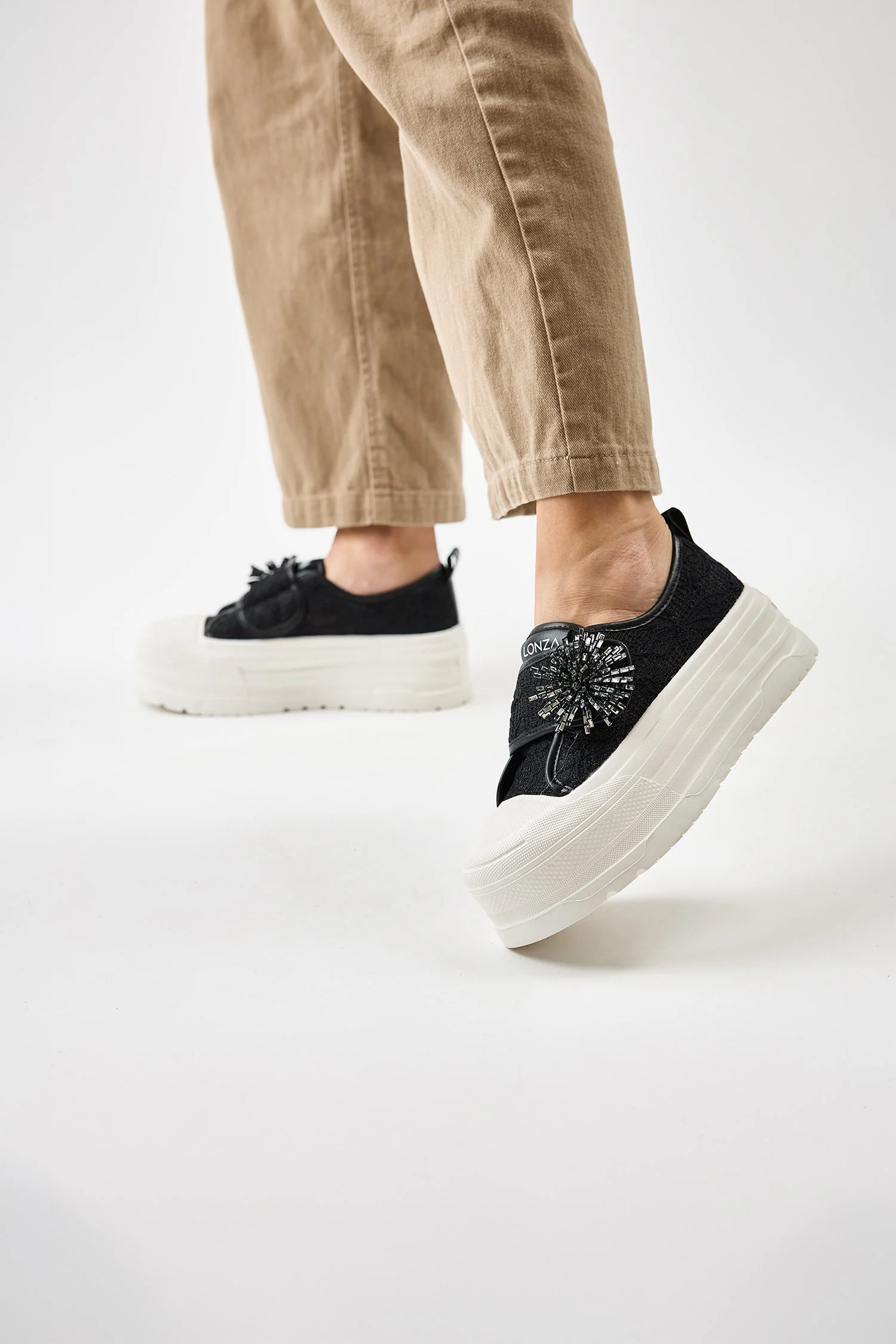 Curla Black - Image 10