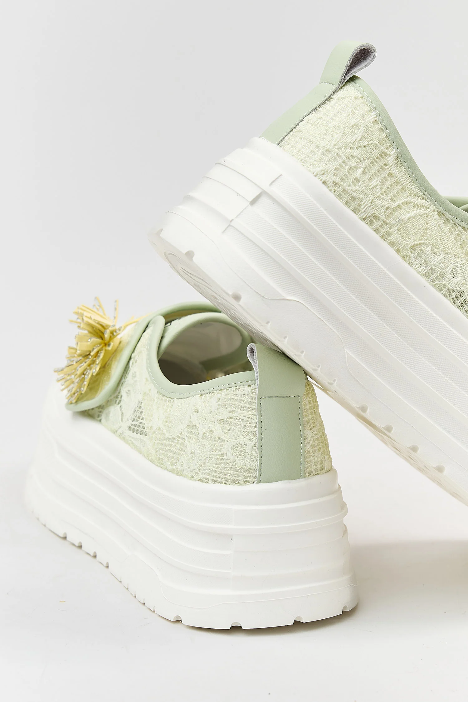 Curla Green - Image 3