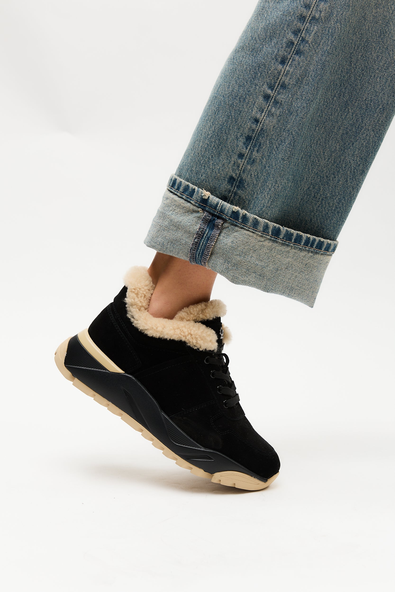 Ferness Black - Image 12