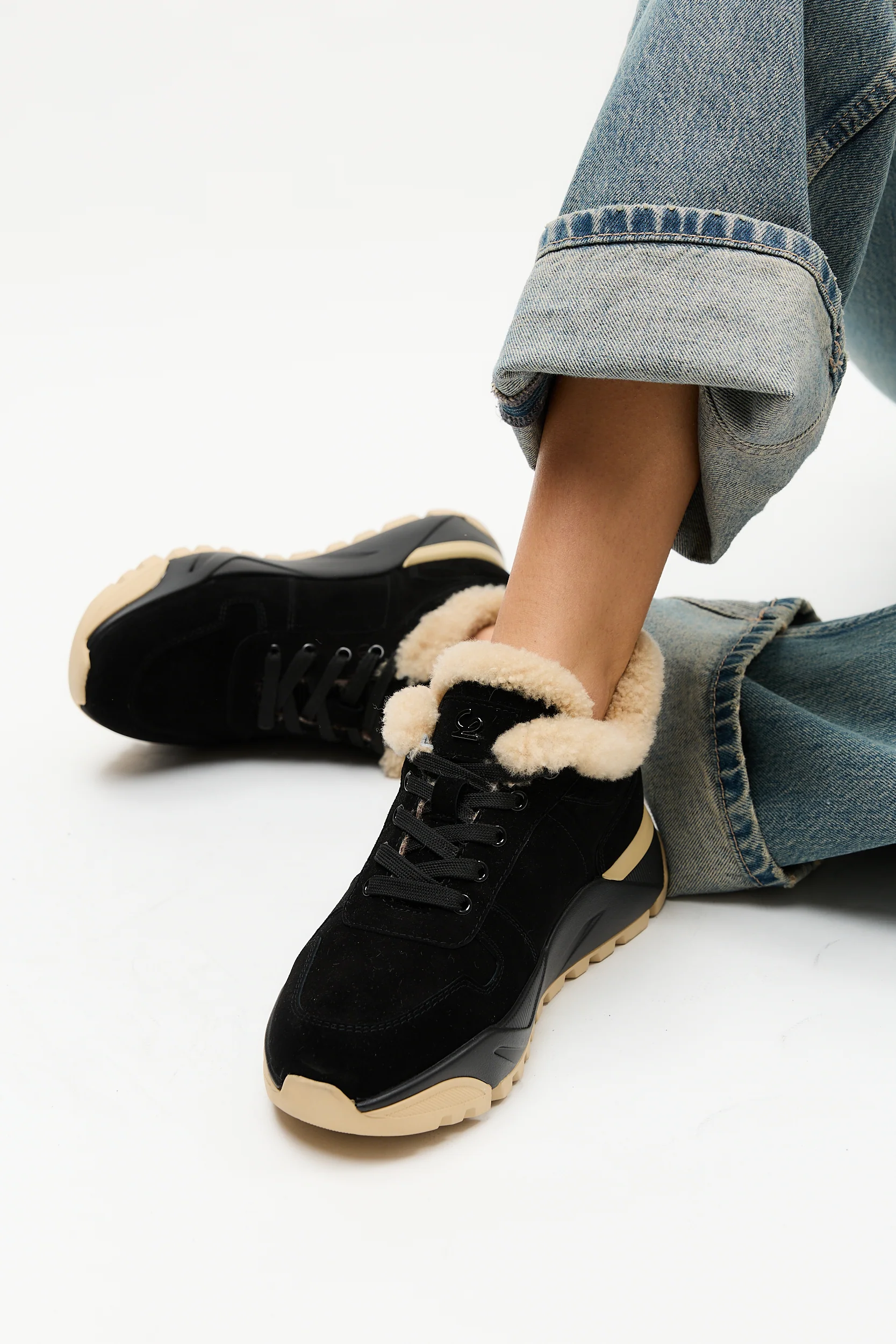 Ferness Black - Image 14