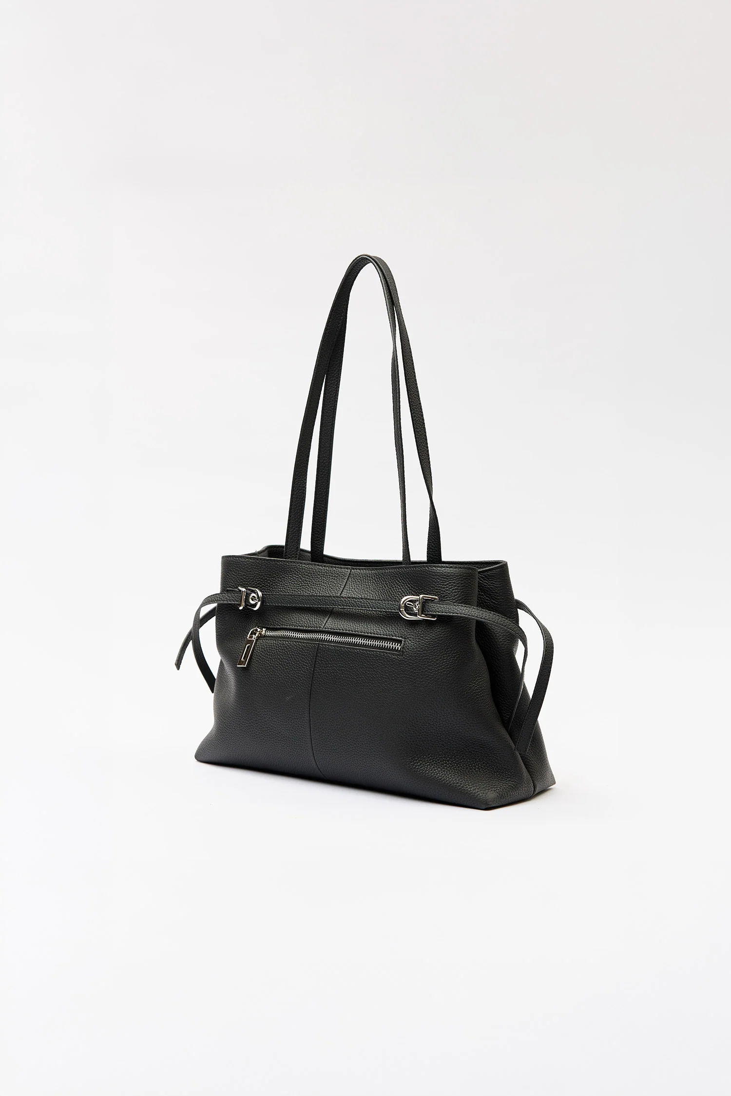Lucy Black - Image 4