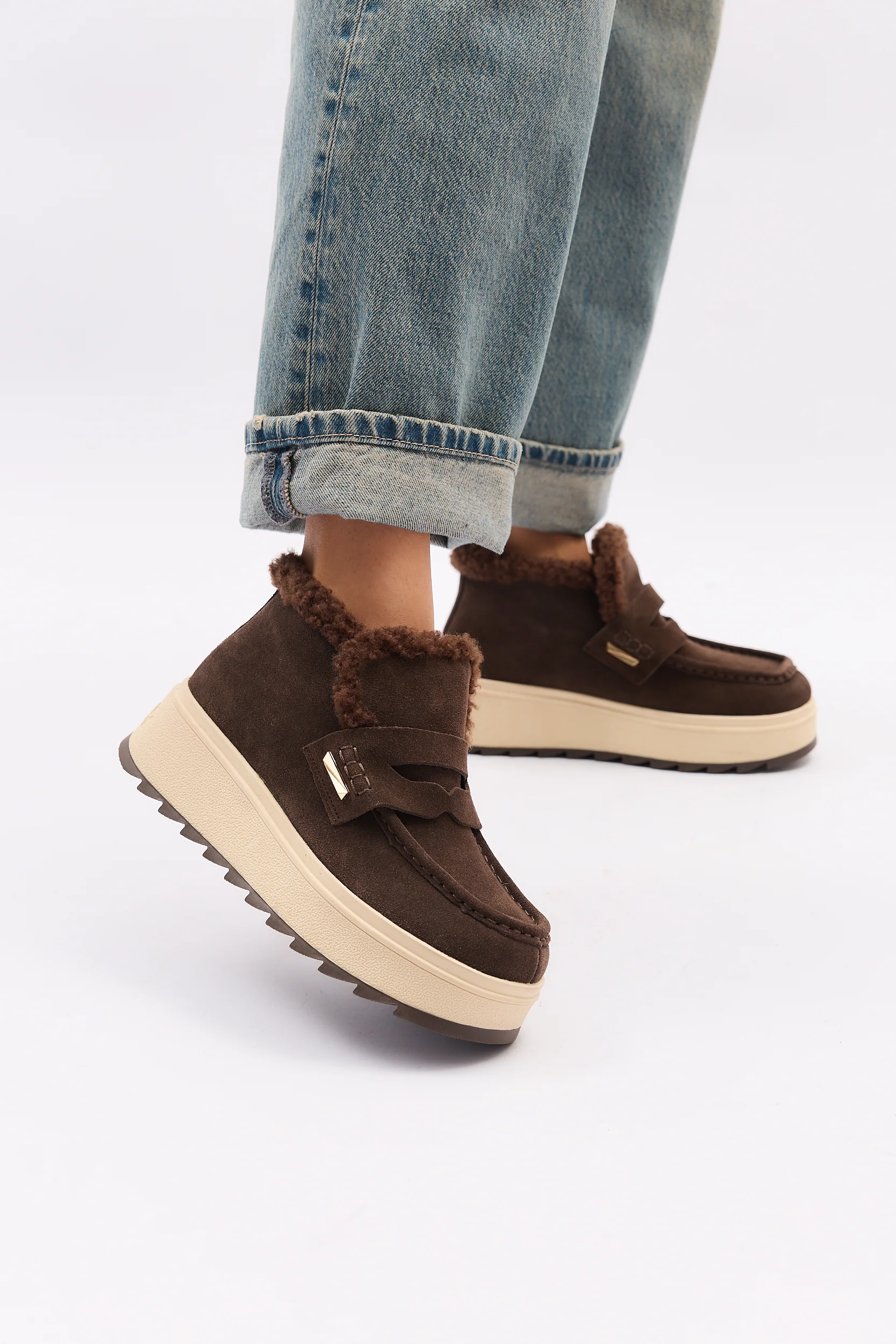 Lumira Brown - Image 7