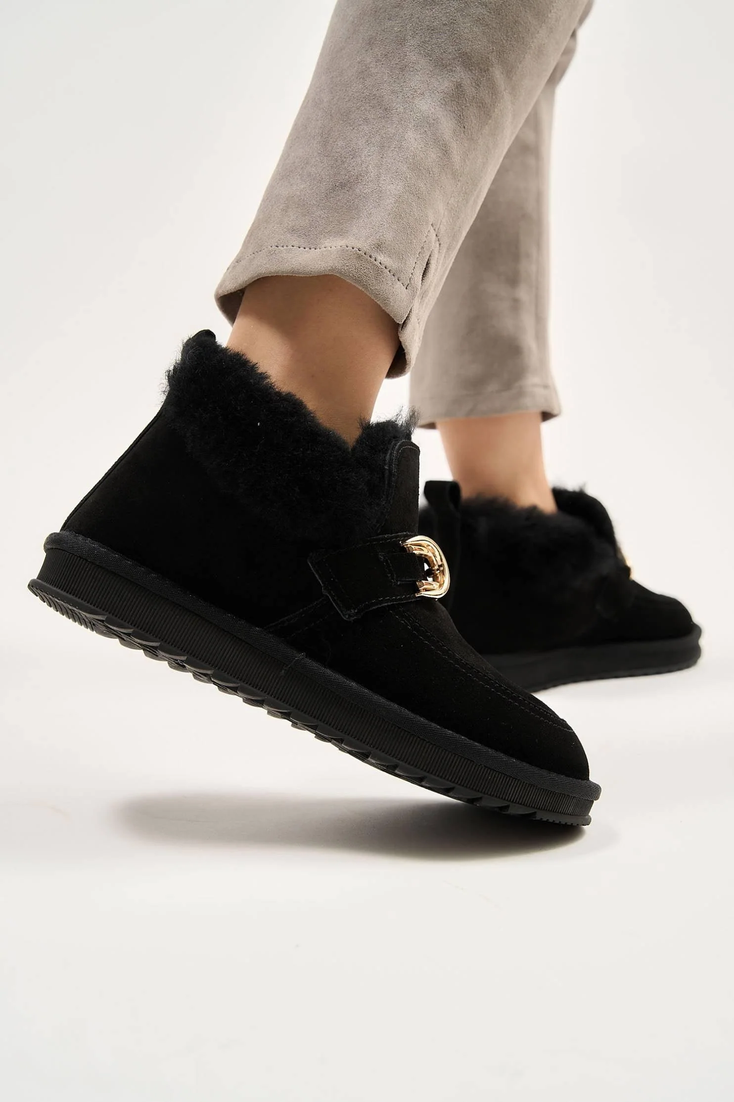 Puff Buckle Black - Image 5
