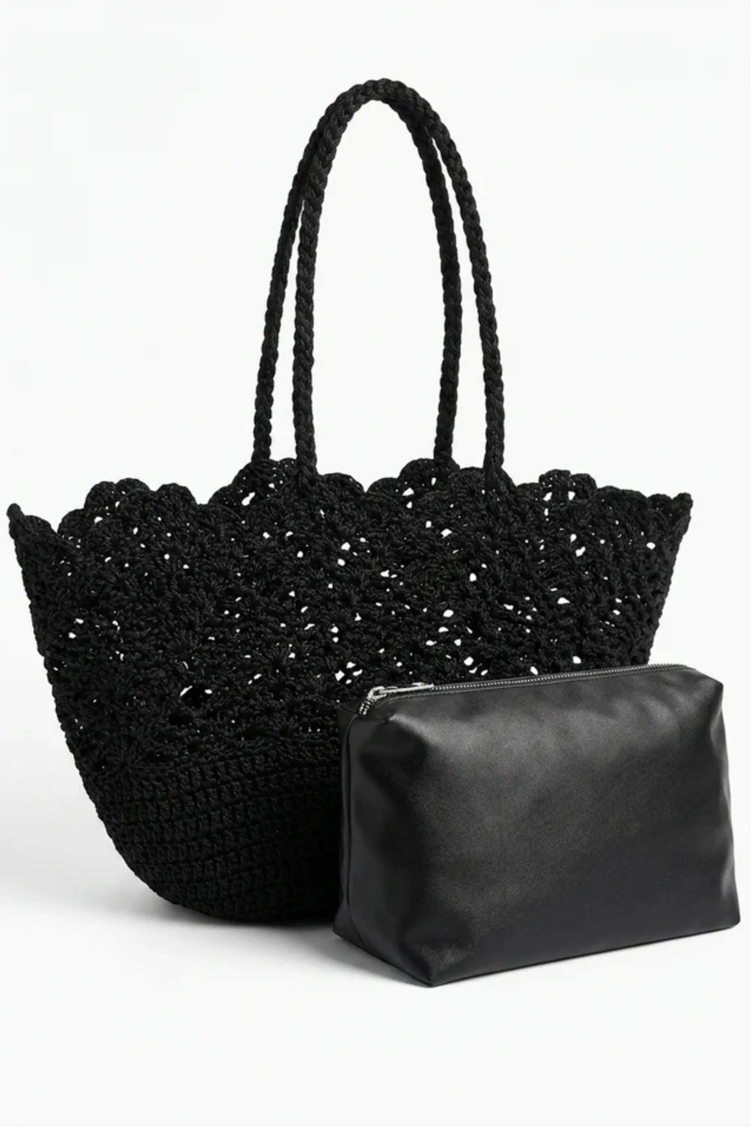 Sami Black - Image 6