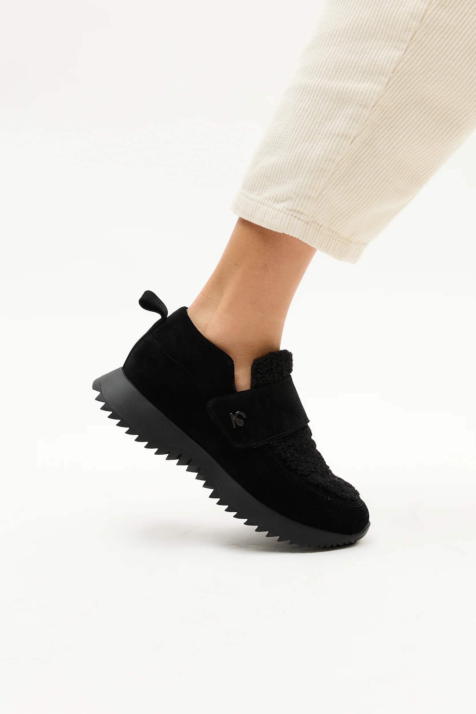 Valonne Black - Image 12